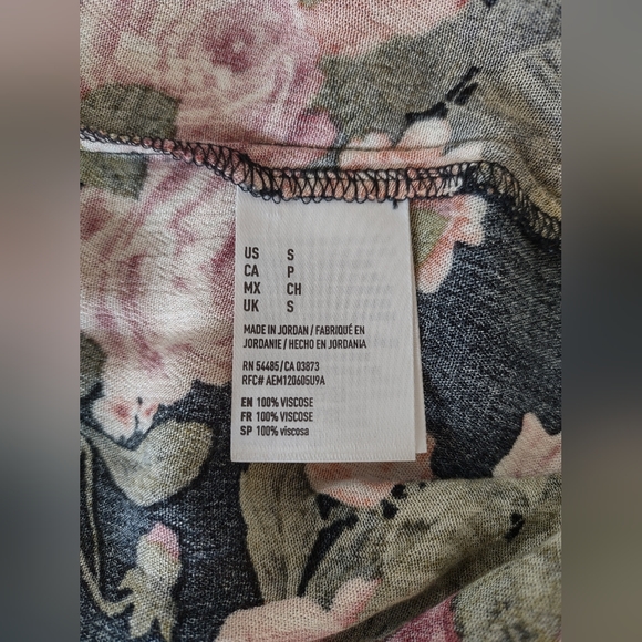 American Eagle Outfitters Halter Maxi Dress In Black/Pink Floral Pattern - Picture 5 of 8